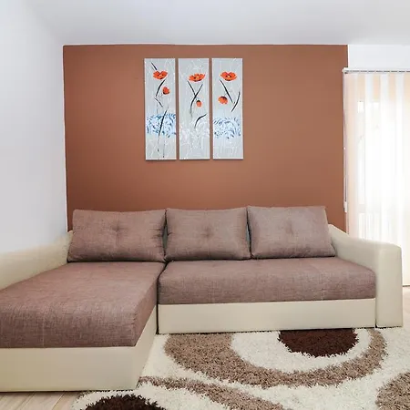 Orlovic Old Town شقة زادار