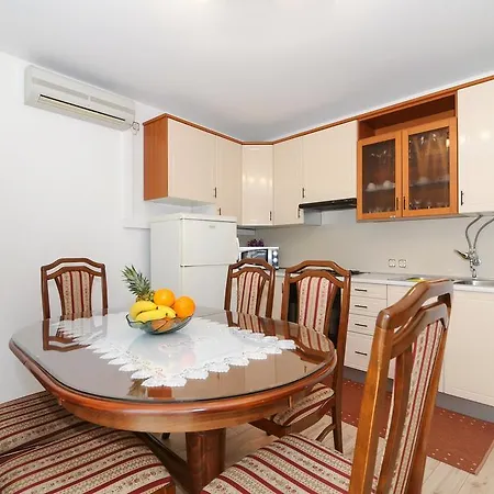 Orlovic Old Town Apartment *